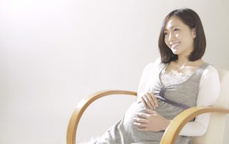 妊婦の抜け毛の悩みとケア方法